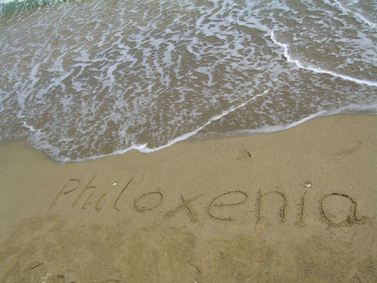 Philoxenia Evgenia Aparthotel วราสนา ภายนอก รูปภาพ