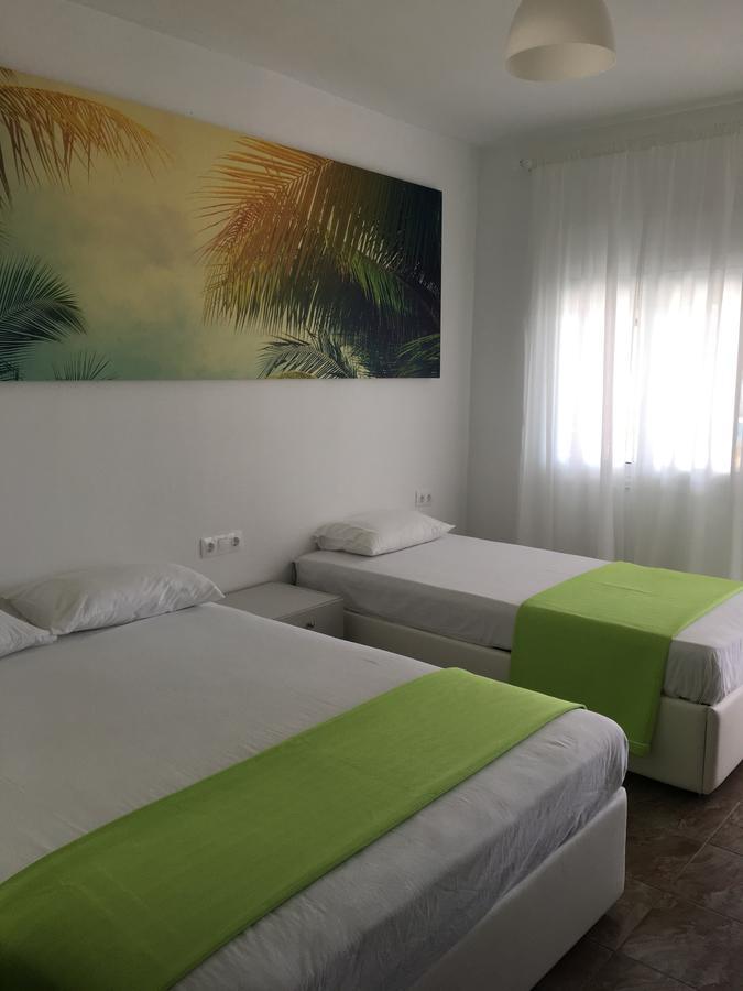 Philoxenia Evgenia Aparthotel วราสนา ภายนอก รูปภาพ